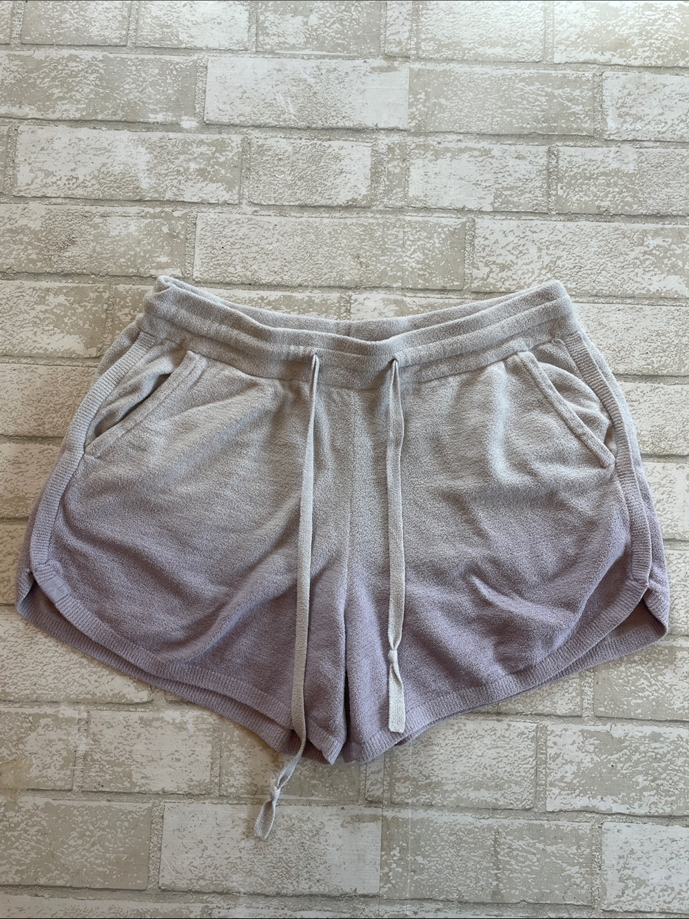 Barefoot dreams soft shorts small